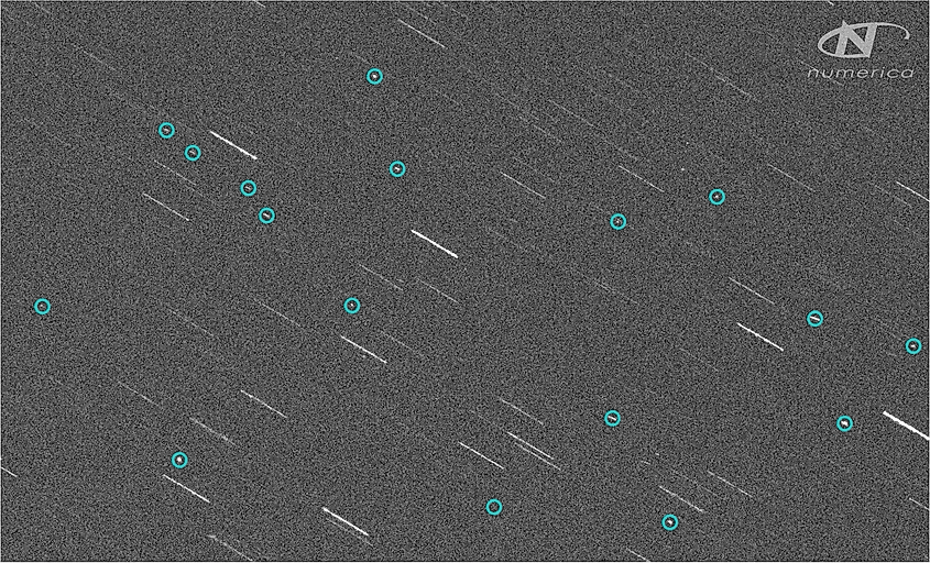 Telescope image of debris from the Cosmos 1408 debris cloud. Editorial credit: Cam Key - Numerica Corporation, CC BY-SA 4.0, https://commons.wikimedia.org/w/index.php?curid=112625895