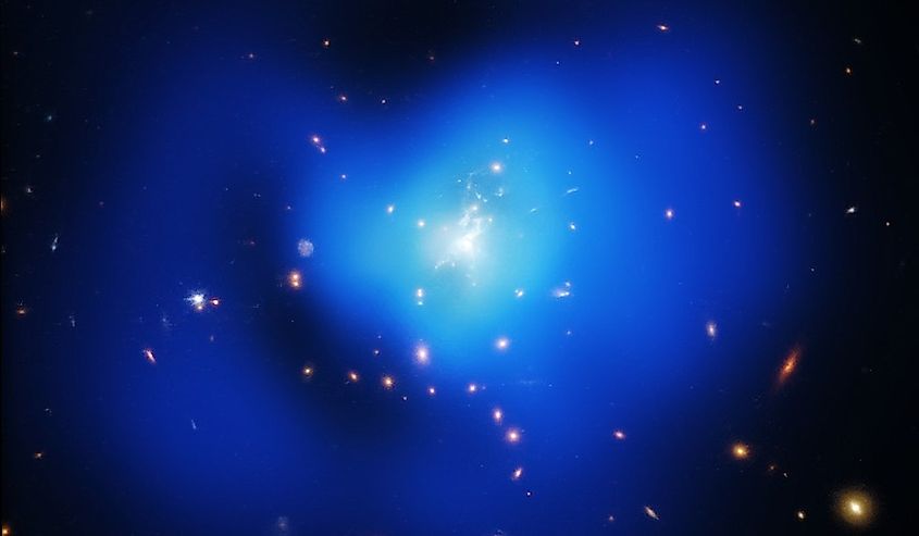 Chandra X-ray image of the Phoenix Cluster, showing hot gas glowing around the cluster core.